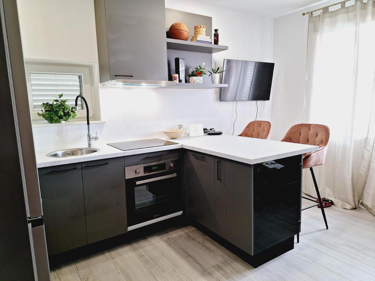 Apartman Maja **** Appartement Šibenik Buitenkant foto